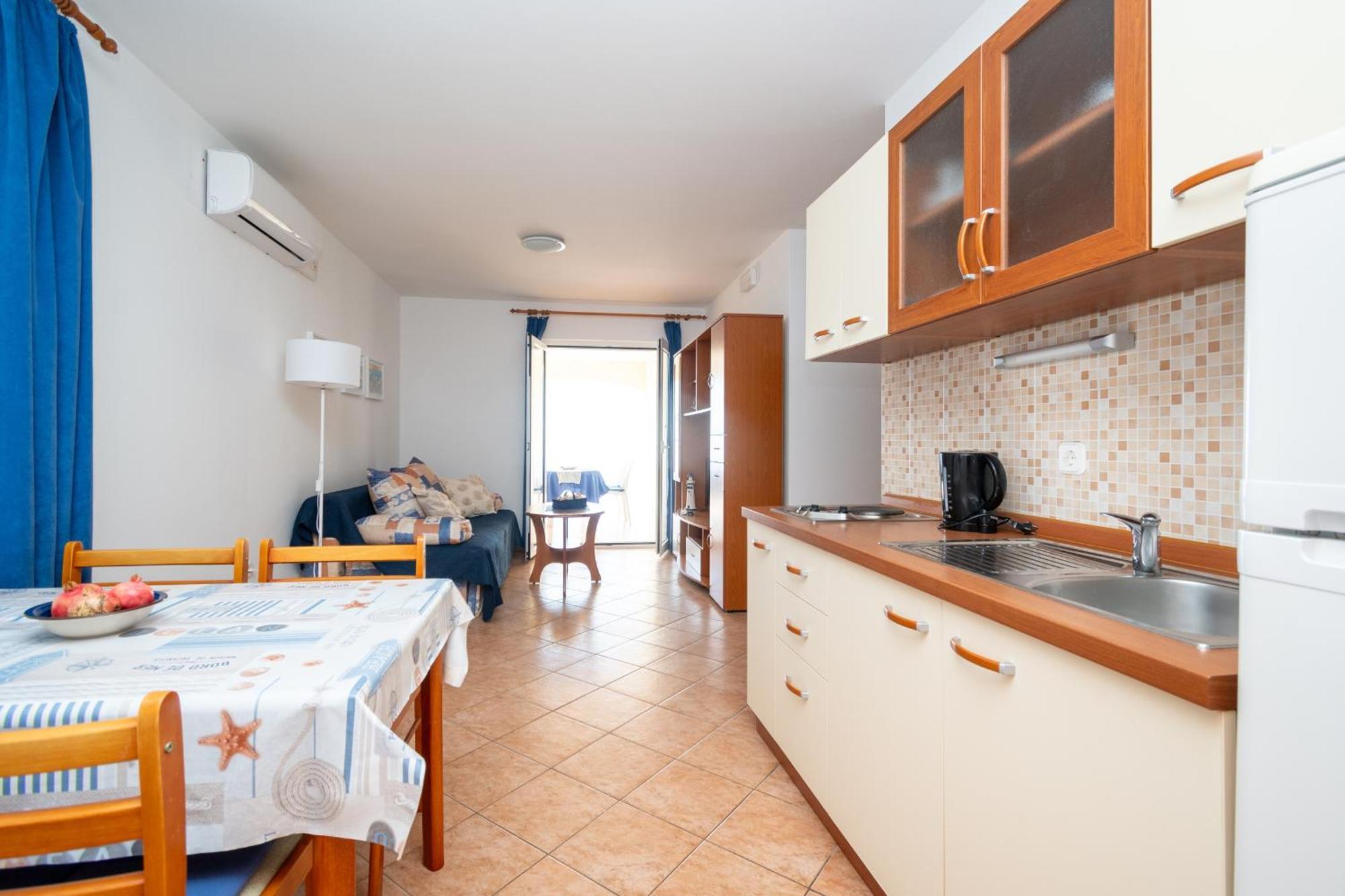 Apartments By The Sea Mandre, Pag - 4092 Kolan Cameră foto