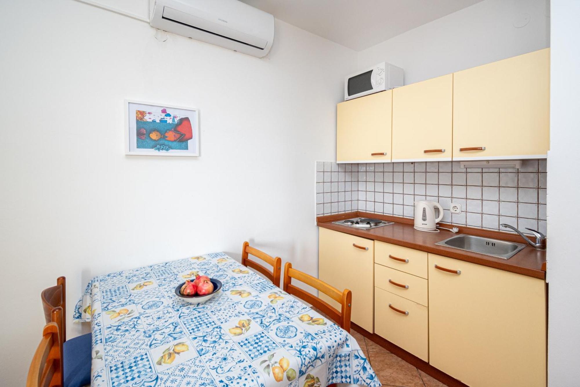 Apartments By The Sea Mandre, Pag - 4092 Kolan Cameră foto